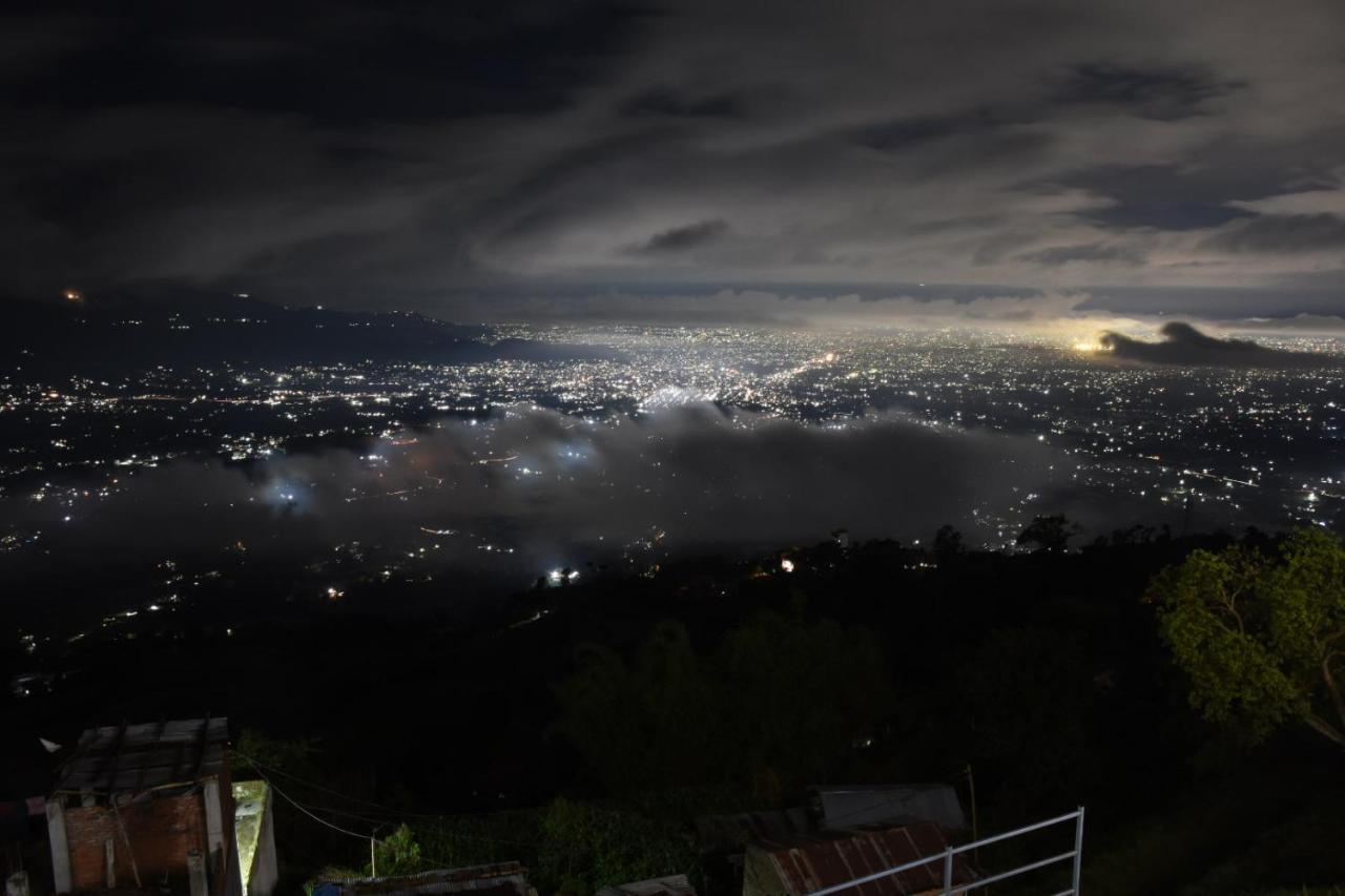 Bojinee Nagarkot Resort Нагаркот Екстер'єр фото