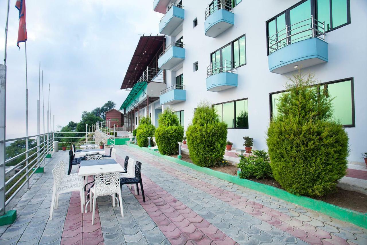 Bojinee Nagarkot Resort Нагаркот Екстер'єр фото